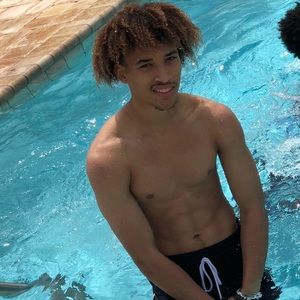 Meet your Posher, Savion